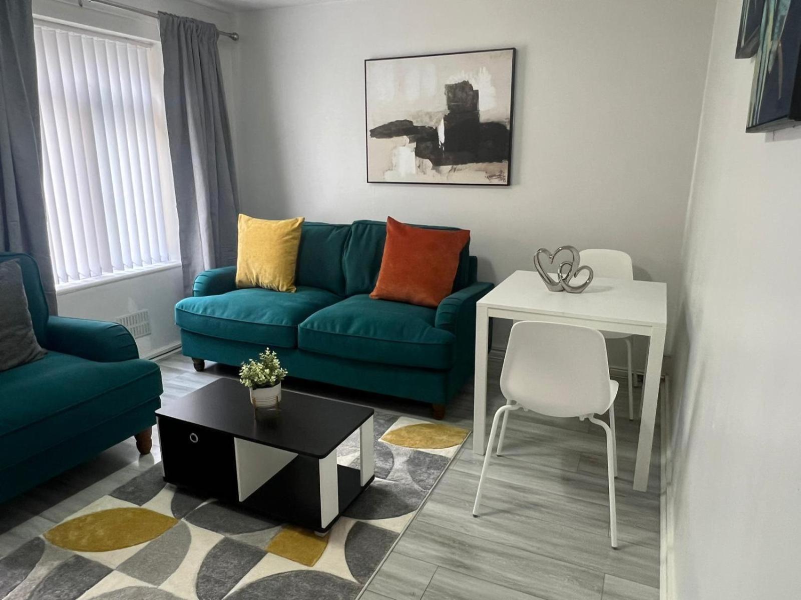 Birmingham City Apartment * Birmingham